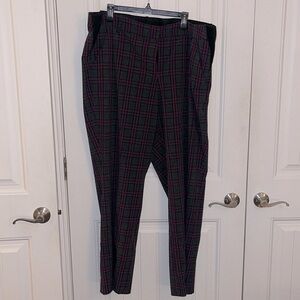 Lane‎ Bryant Women’s Slacks  20R plaid gray & purple Zipper expanded waistband .